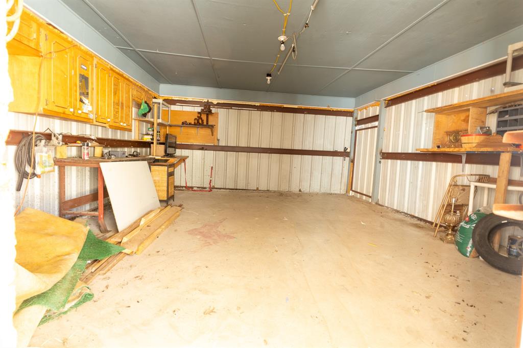 1115 Austin Street Property Photo 33