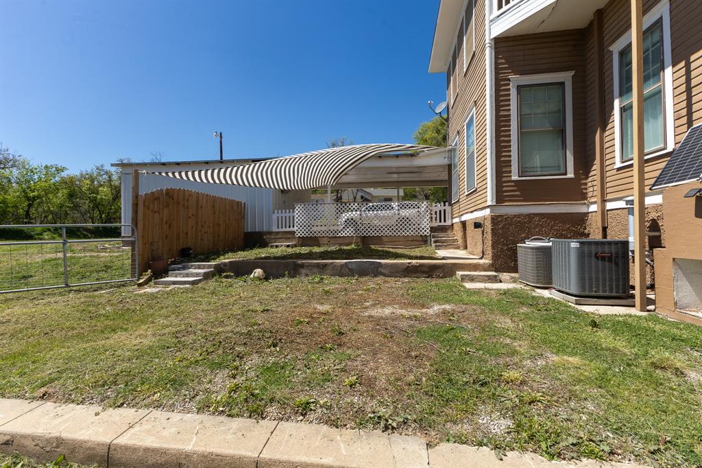 1115 Austin Street Property Photo 35