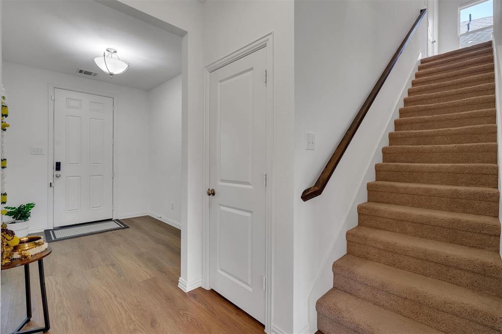 1821 Purtis Creek Drive Property Photo 6