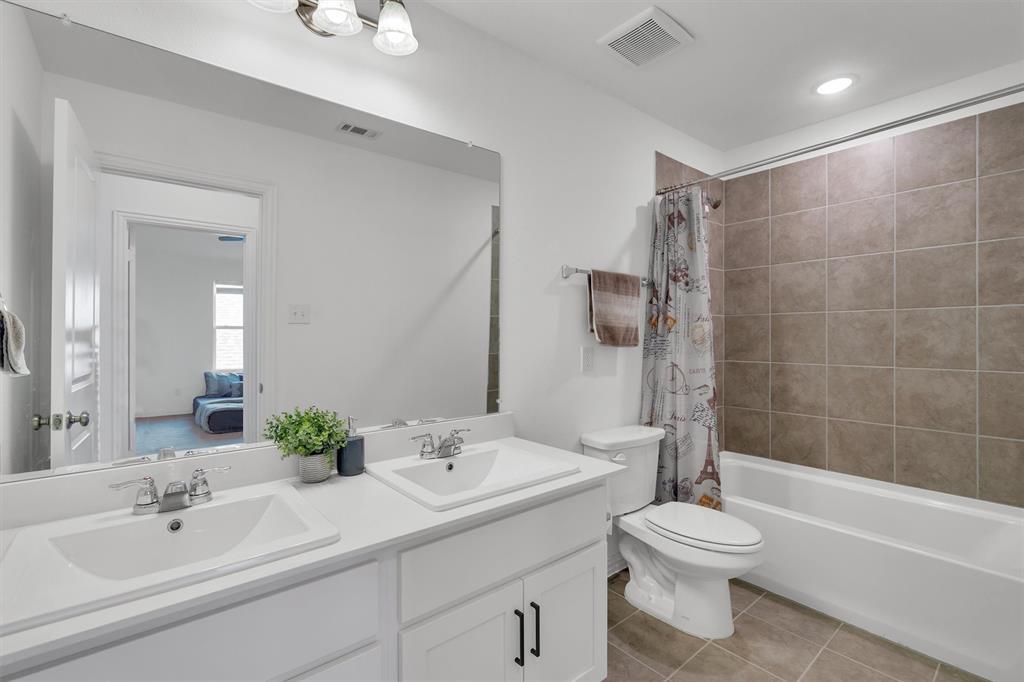 1821 Purtis Creek Drive Property Photo 31