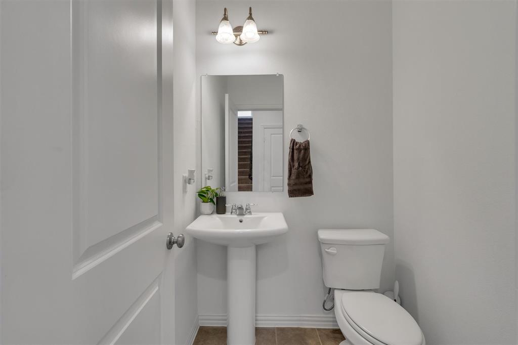1821 Purtis Creek Drive Property Photo 32