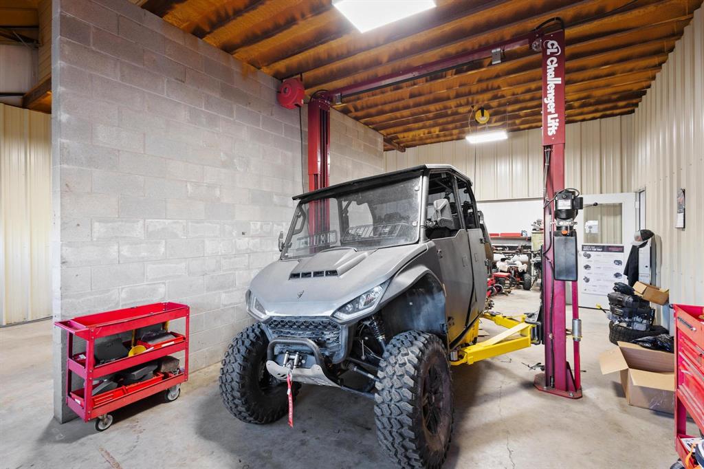 2411 Texoma Parkway Property Photo 13