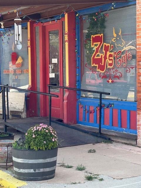 107 N Kent Street Property Photo 2