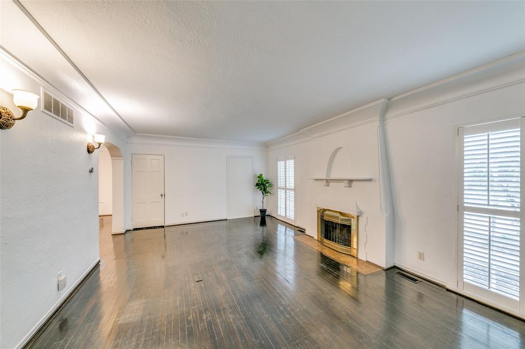 4541 Fairway Avenue Property Photo 2