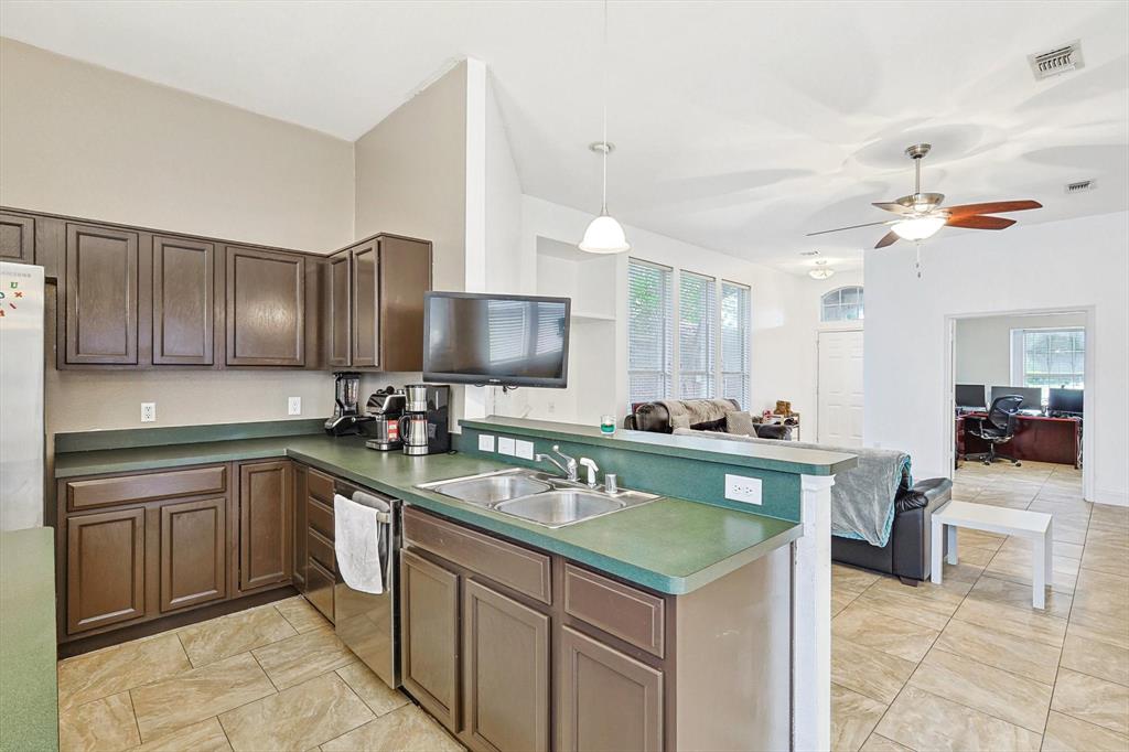 816 Cruise Street Property Photo 13