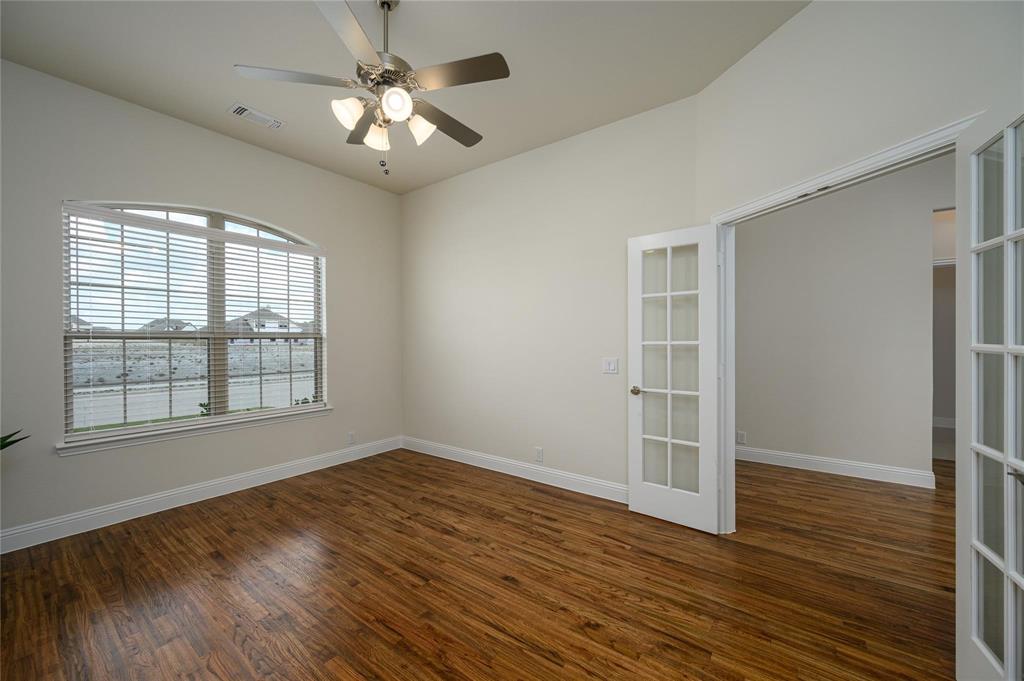 606 Quartz Street Property Photo 5