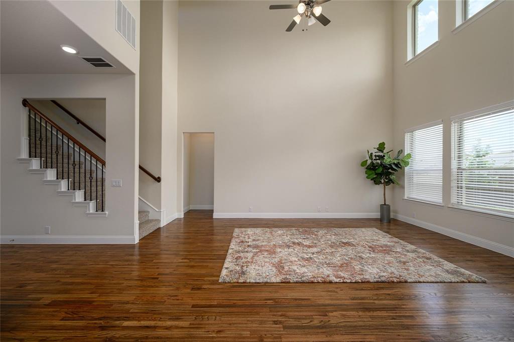 606 Quartz Street Property Photo 14