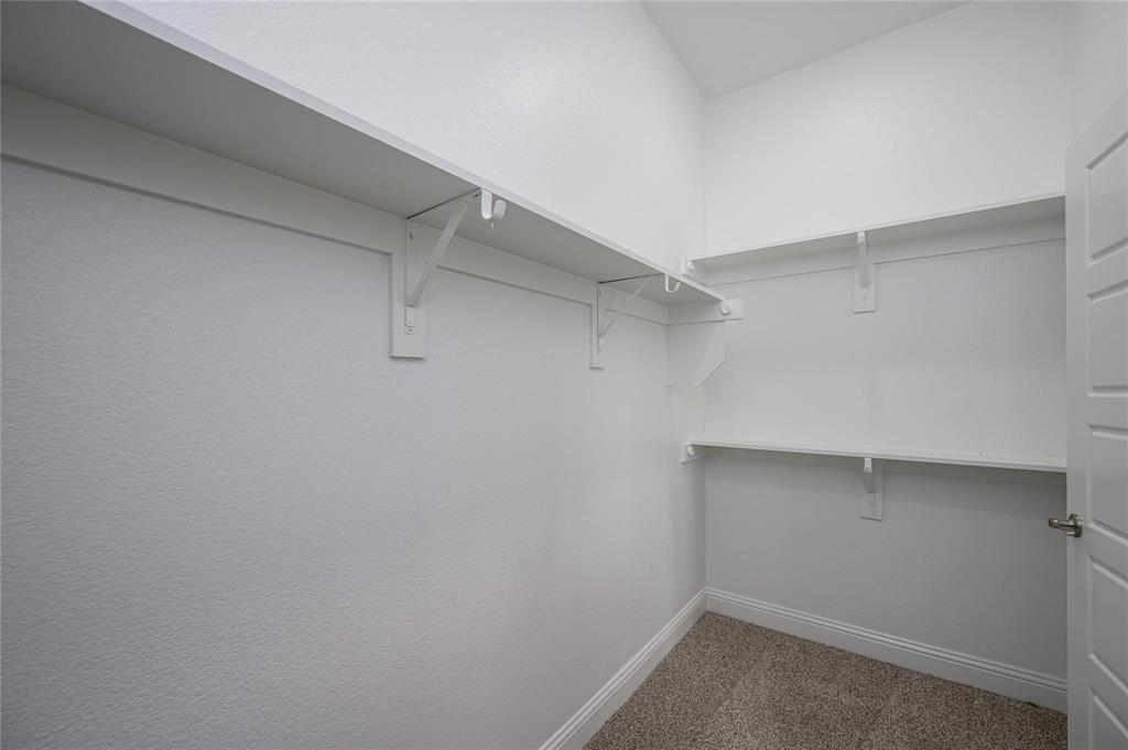 606 Quartz Street Property Photo 28