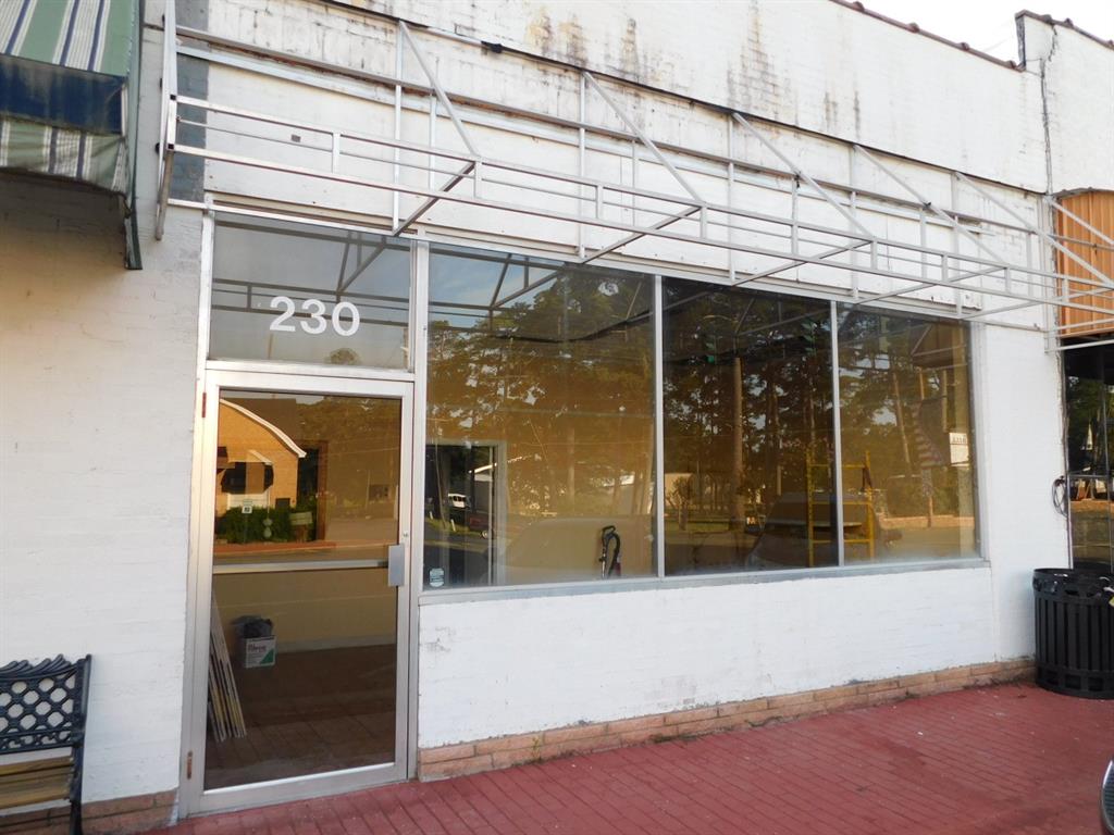 230 Main Street Property Photo 1