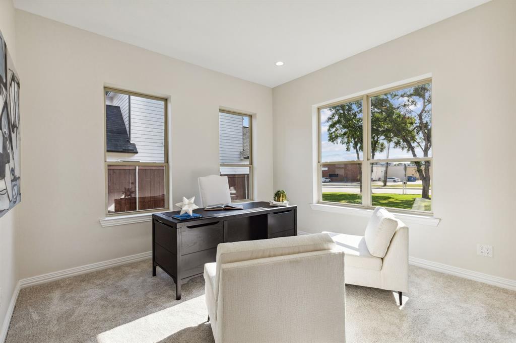 109 S Moore Road Property Photo 15
