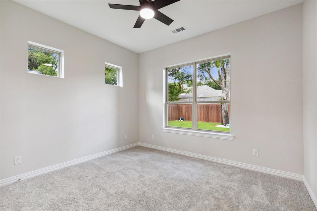 109 S Moore Road Property Photo 21