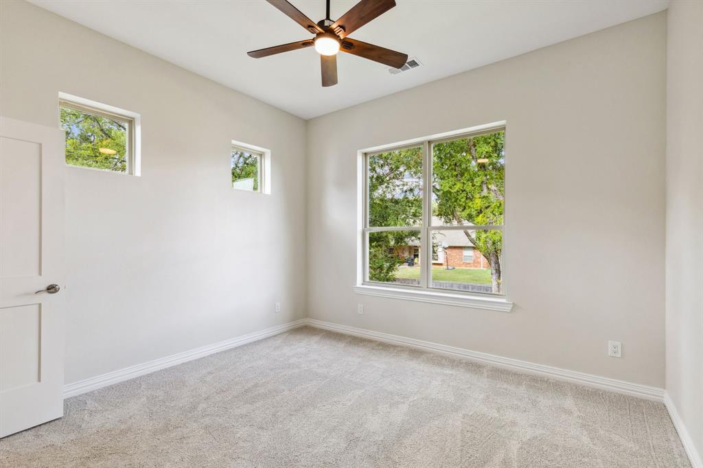 109 S Moore Road Property Photo 25
