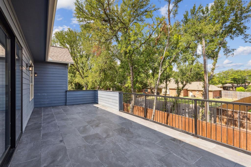 109 S Moore Road Property Photo 36