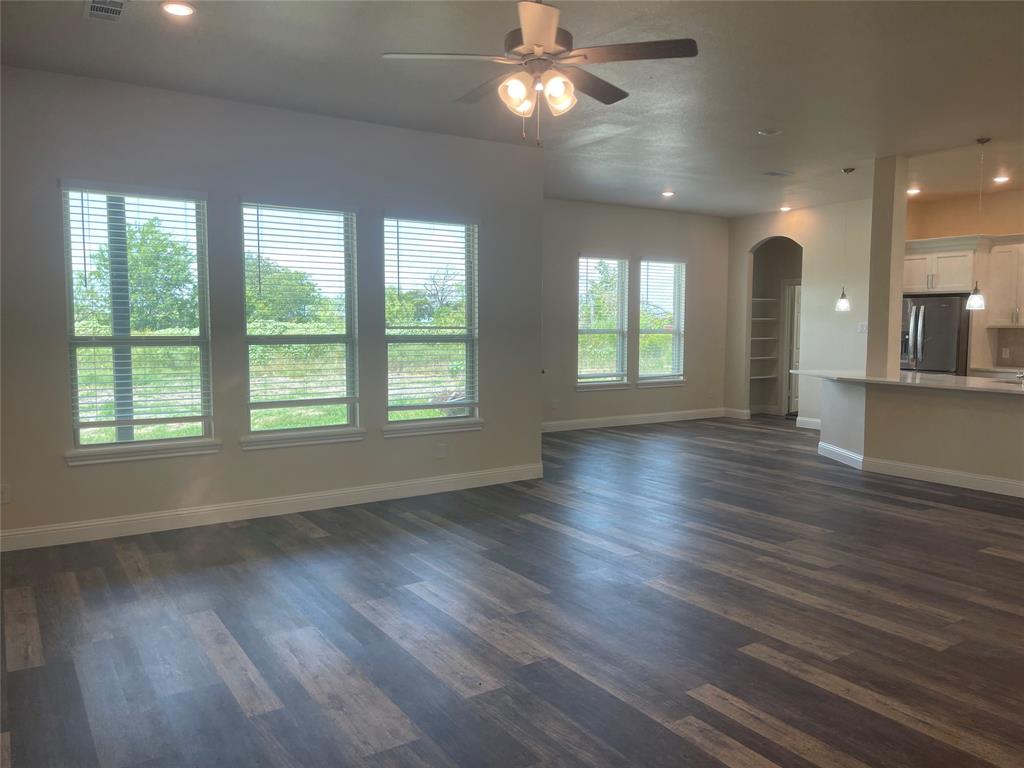 3334 Knight Street Property Photo 8