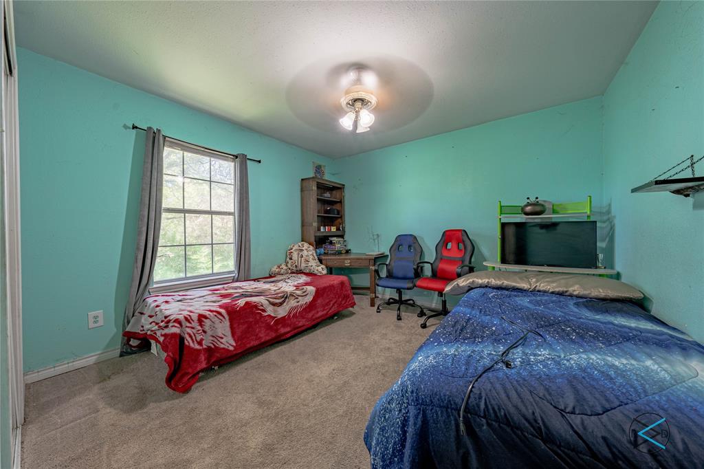 114 Lakeway Lane Property Photo 16