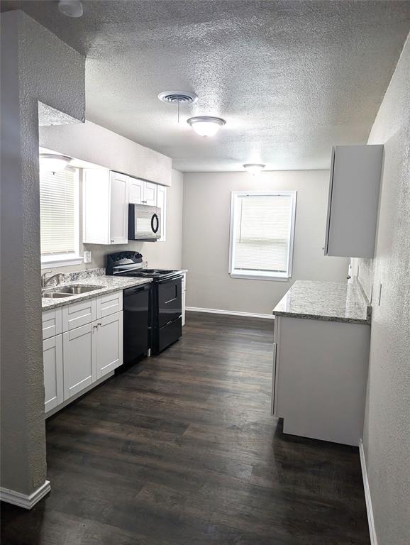 904 Deerwood Drive Property Photo 8