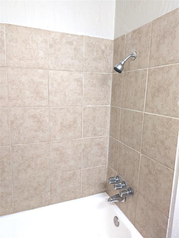 904 Deerwood Drive Property Photo 23
