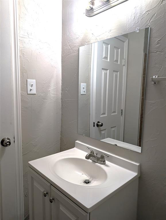 904 Deerwood Drive Property Photo 24