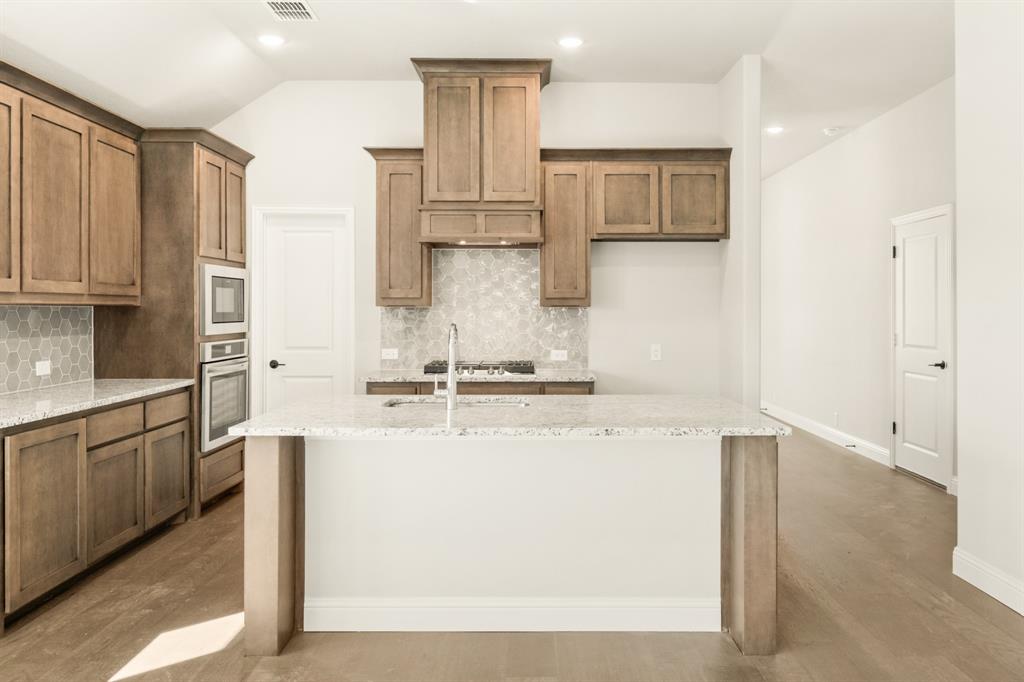 820 Alamo Court Property Photo 11