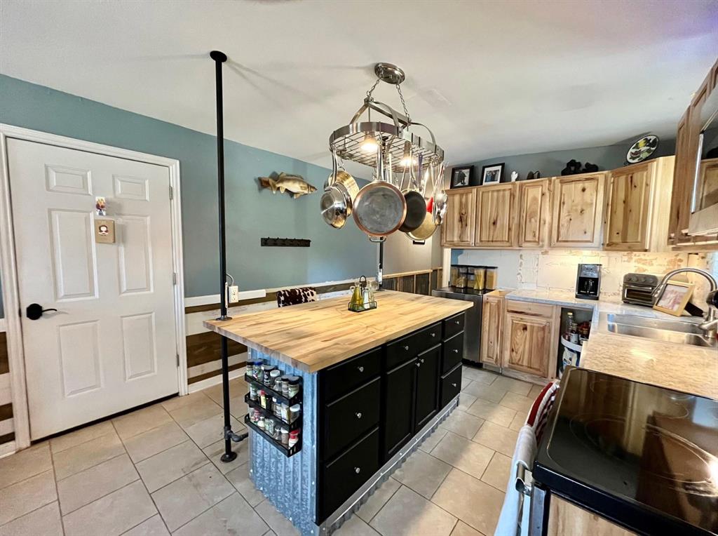 299 Private Road 1452 Property Photo 12