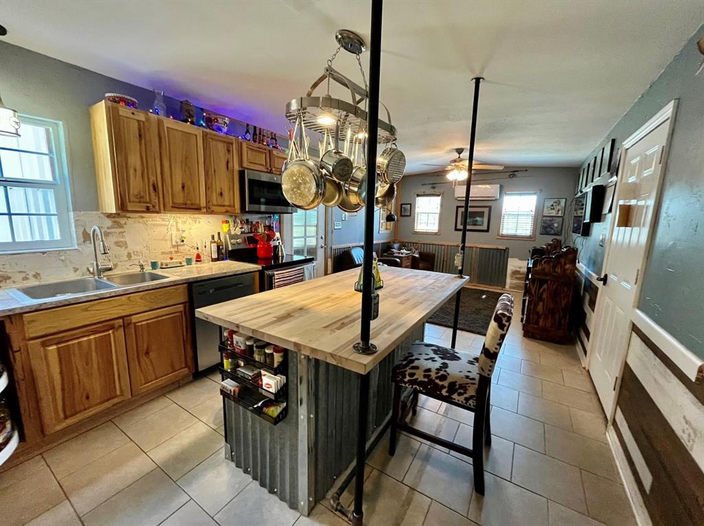 299 Private Road 1452 Property Photo 13