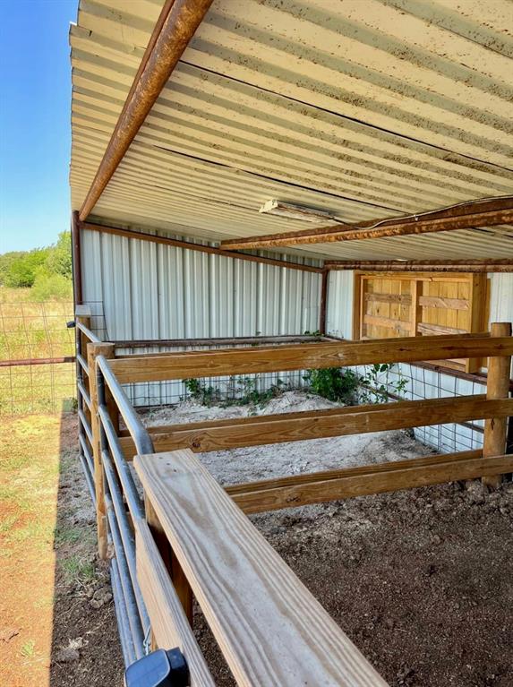 299 Private Road 1452 Property Photo 25