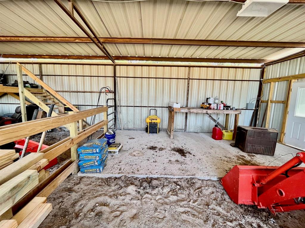 299 Private Road 1452 Property Photo 28