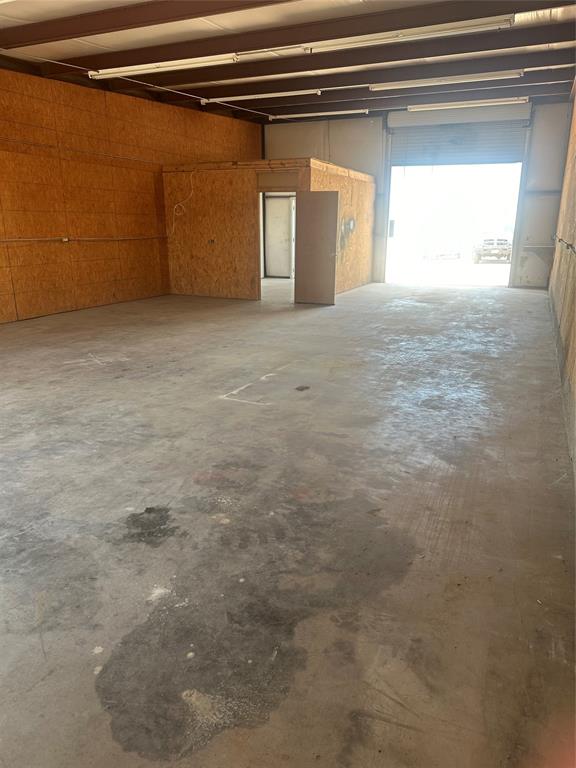 5151 Fall Creek Highway Property Photo 2