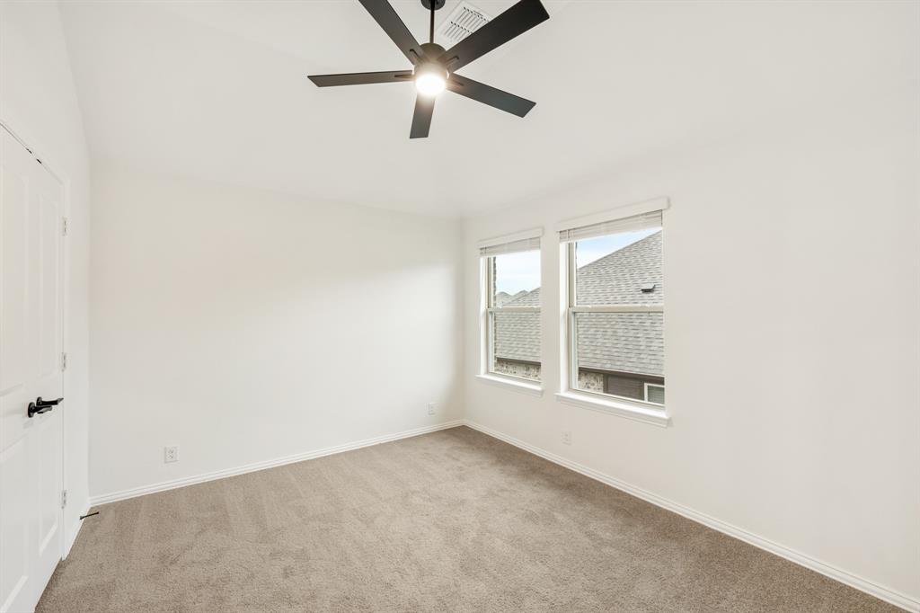 817 Twisted Leaf Lane Property Photo 34