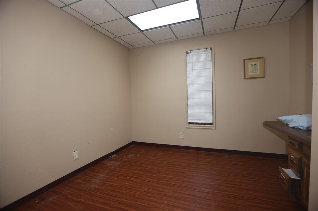 2600 Tibbets Drive Property Photo 16