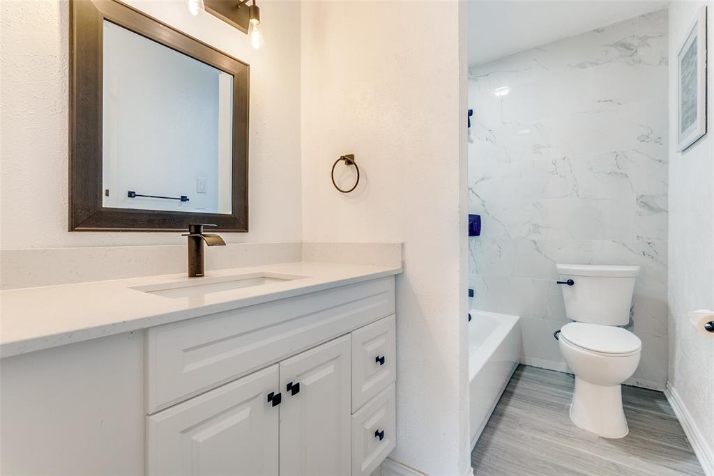 8601 Park Lane Property Photo 11