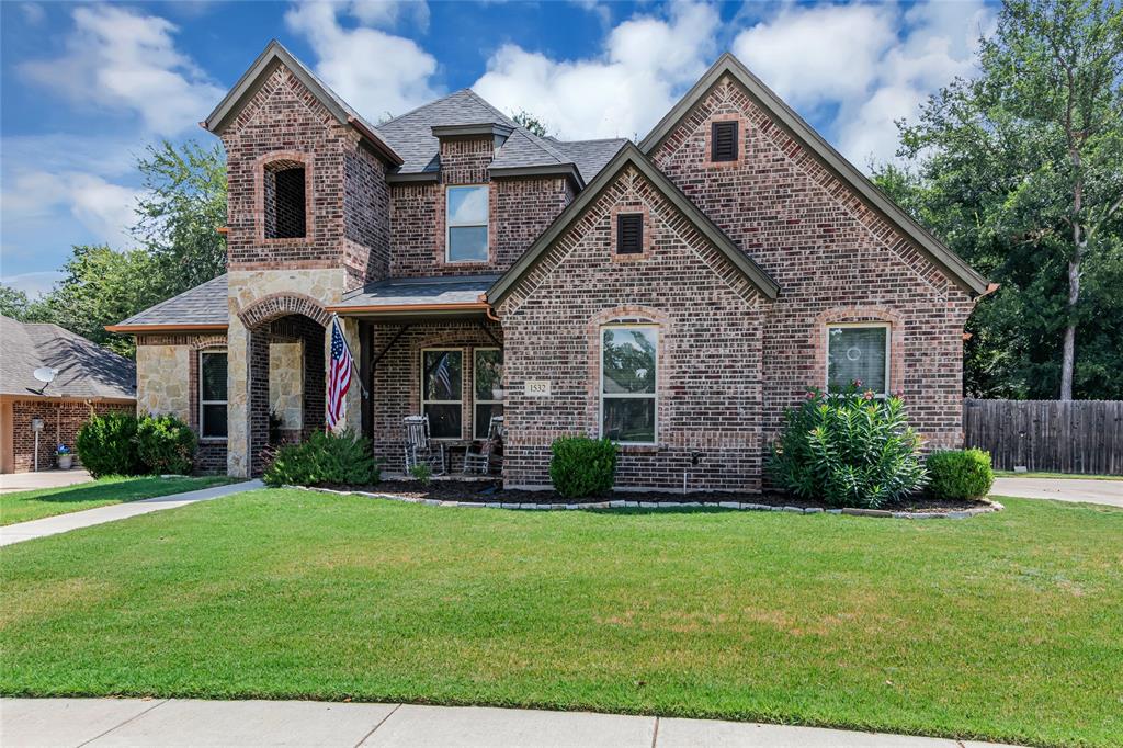 1532 Sea Breeze Lane Property Photo 4