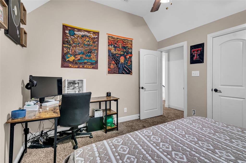 1532 Sea Breeze Lane Property Photo 32