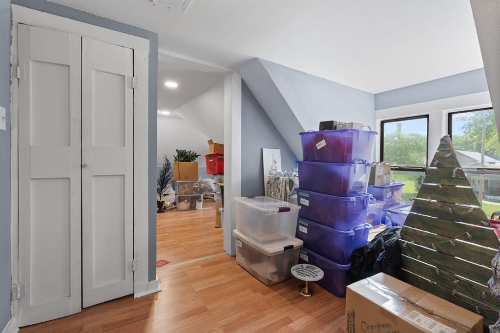 809 E Adams Street Property Photo 31