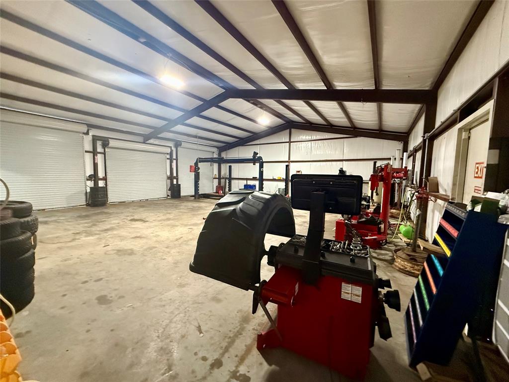 8534 N Us Hwy 59 Property Photo 11