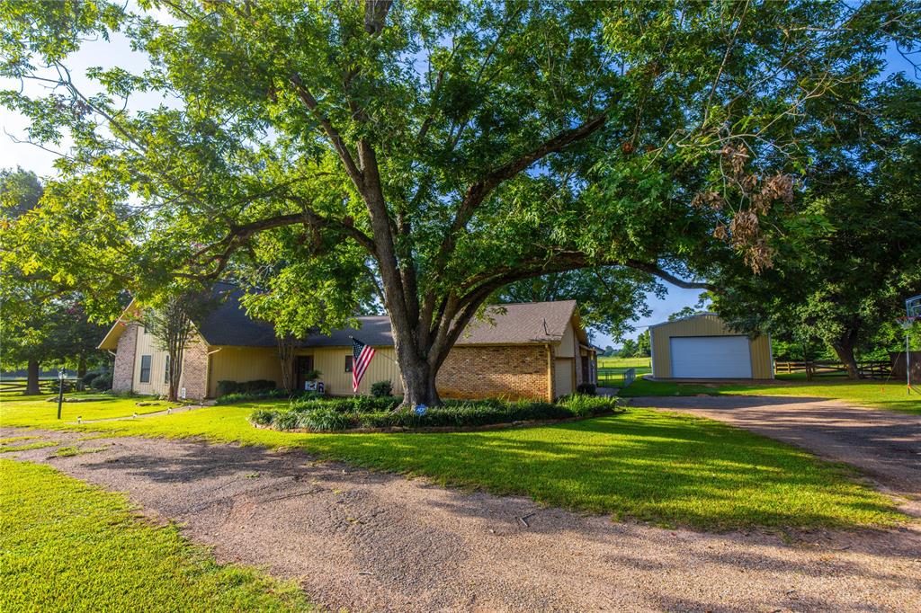 622 E San Antonio Street Property Photo