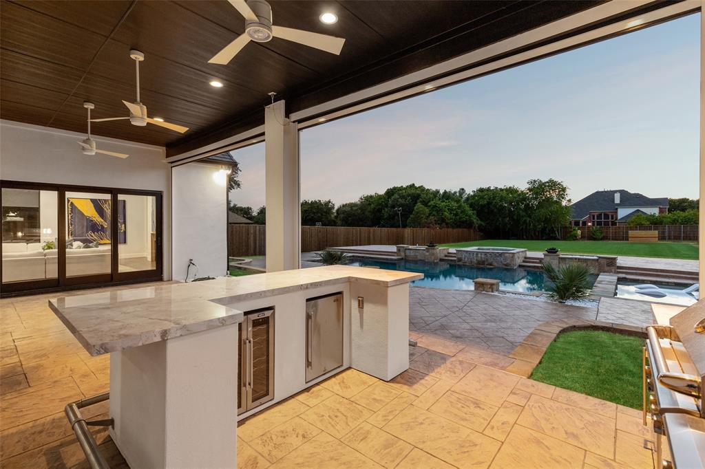 10545 Rogers Road Property Photo 6