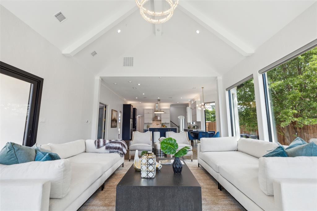 10545 Rogers Road Property Photo 10