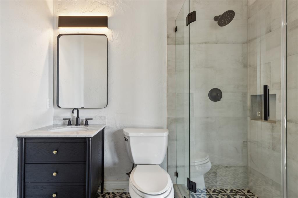 10545 Rogers Road Property Photo 15