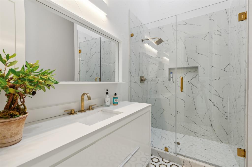 10545 Rogers Road Property Photo 22