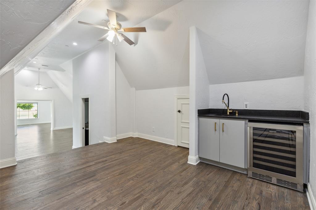 10545 Rogers Road Property Photo 29