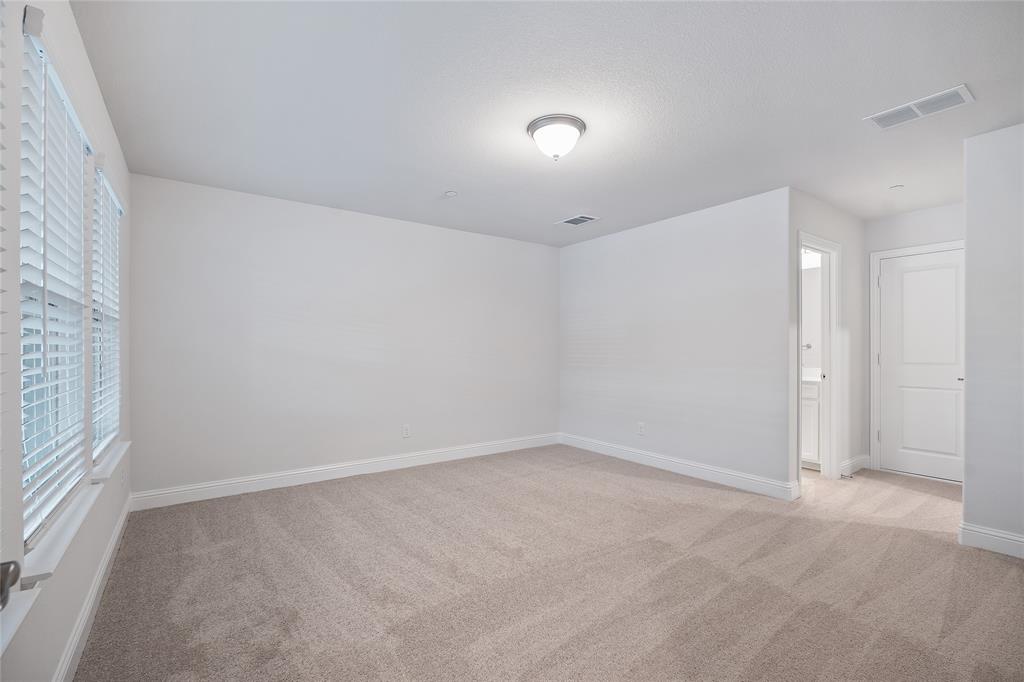 7859 Manilla Drive Property Photo 7