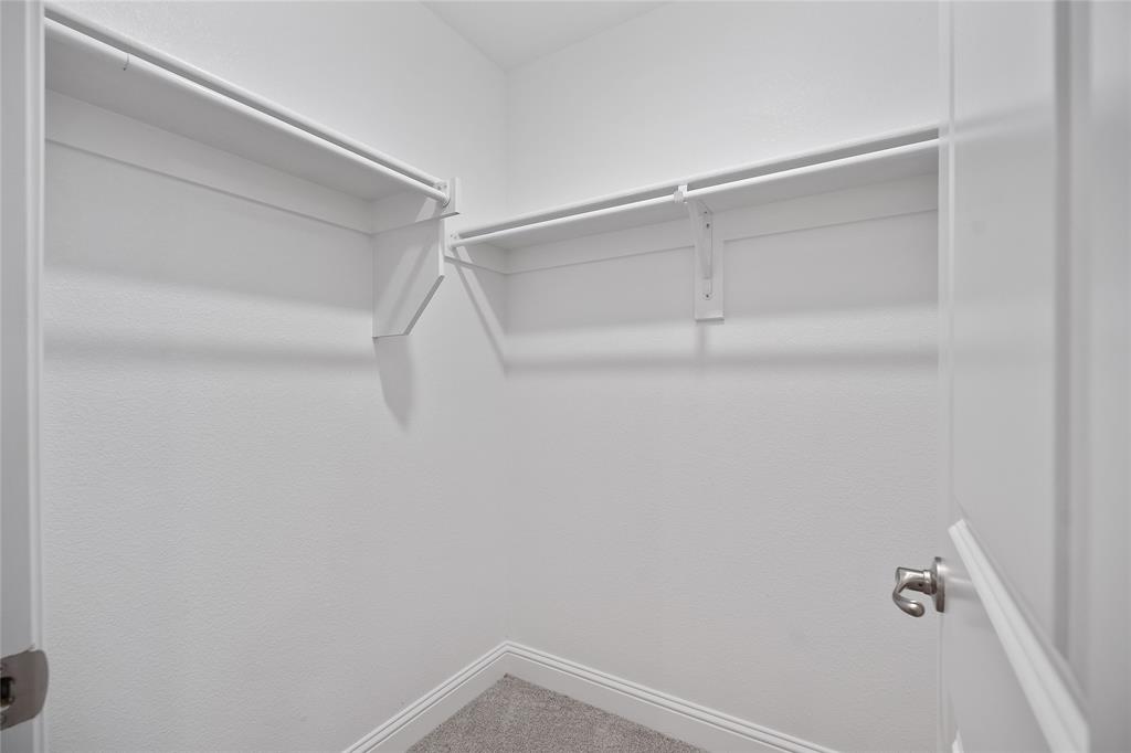 7859 Manilla Drive Property Photo 8