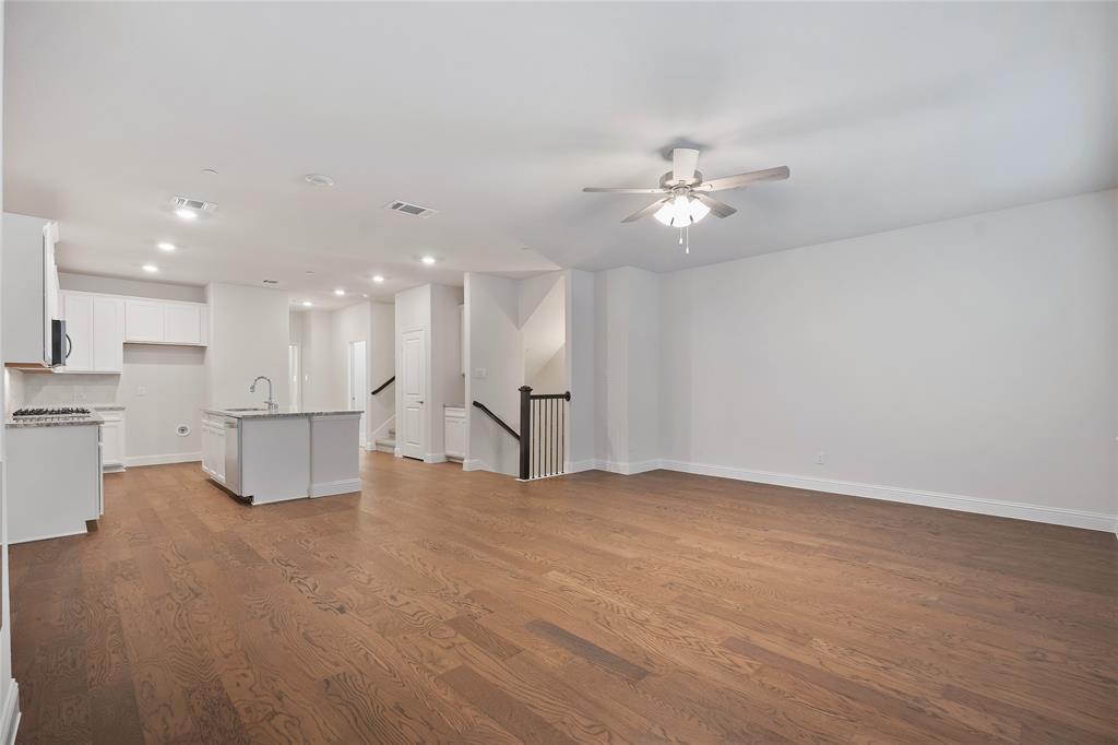 7859 Manilla Drive Property Photo 11