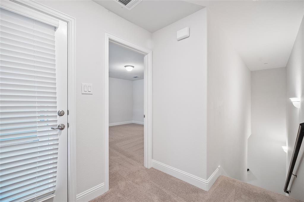 7859 Manilla Drive Property Photo 14