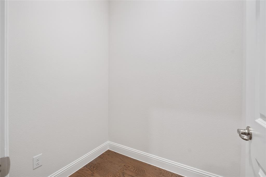 7859 Manilla Drive Property Photo 19
