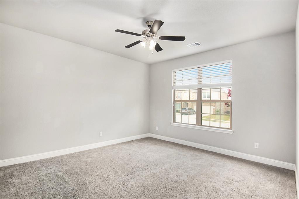 6944 Talon Bluff Drive Property Photo 13