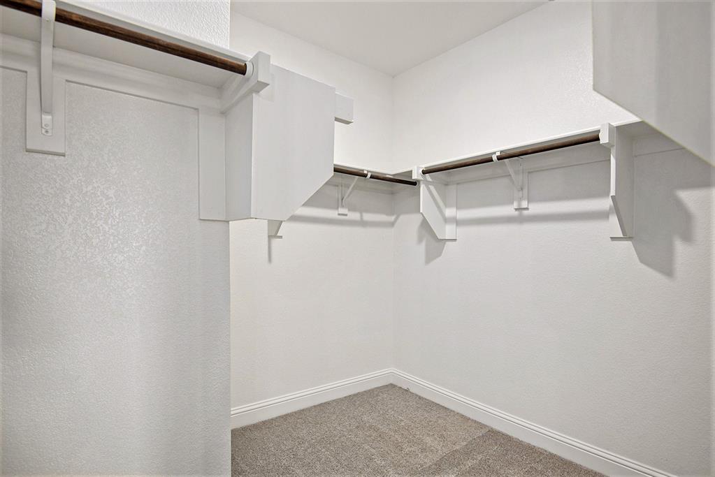 6944 Talon Bluff Drive Property Photo 17
