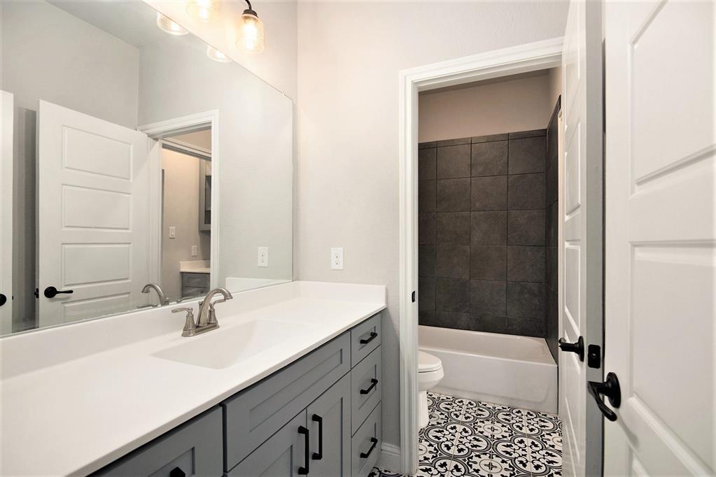 6944 Talon Bluff Drive Property Photo 23