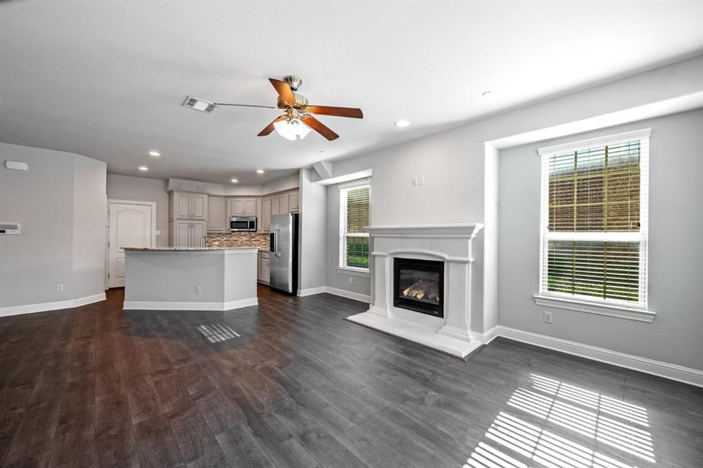 2717 Troutt Drive Property Photo 4